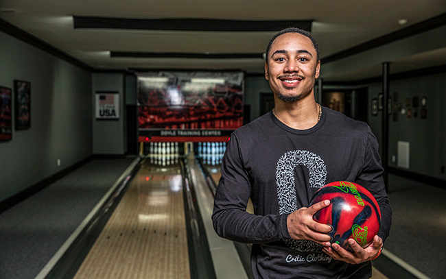 spare-time-mookie-betts-bowling-article.jpg